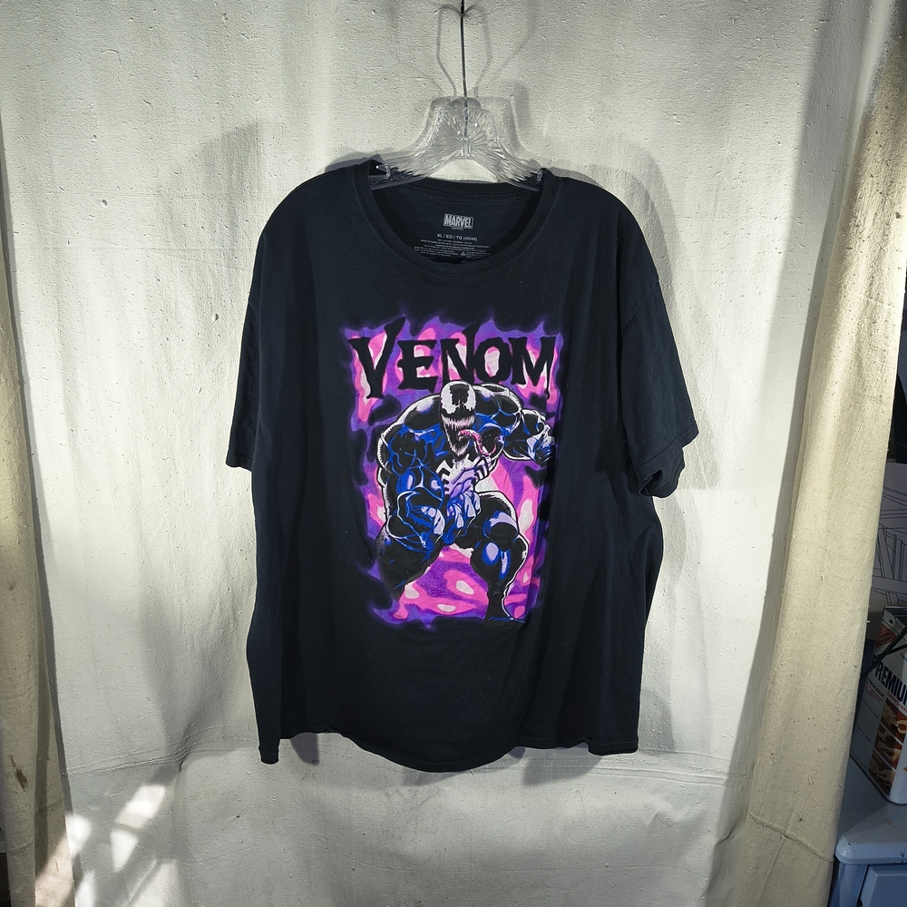Marvel Venom Unisex Size XL Black and Pink S Sleeve Tee Shirt